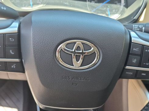 Used 2021 Toyota Highlander Platinum FWD image 27