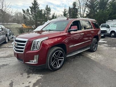 Used 2017 Cadillac Escalade Luxury