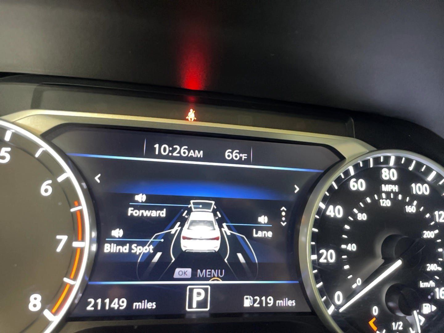 Used 2024 Nissan Sentra SR w/ SR Premium Package FWD image 8