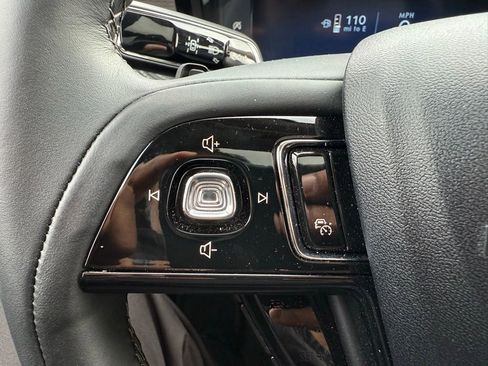 New 2025 Lincoln Corsair Reserve w/ Towing Package image 54