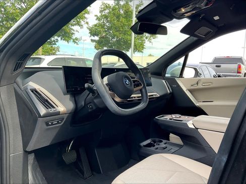 Used 2023 BMW iX xDrive50 w/ Premium Package image 14
