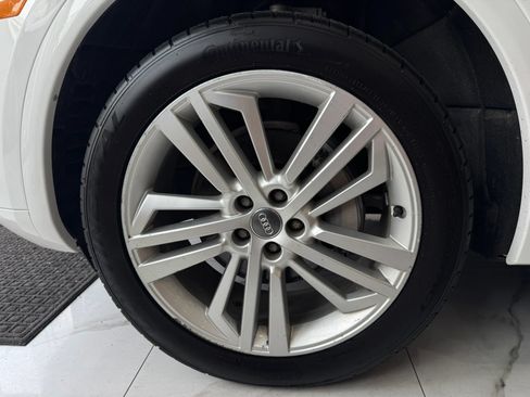 Used 2018 Audi Q5 2.0T Premium Plus w/ Premium Plus Package AWD/4WD image 8