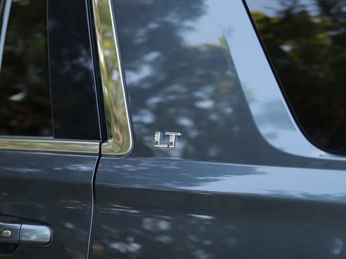 Used 2020 Chevrolet Tahoe LT AWD/4WD image 43