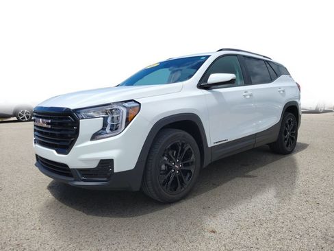 Used 2022 GMC Terrain SLE w/ Driver Convenience Package AWD/4WD image 2