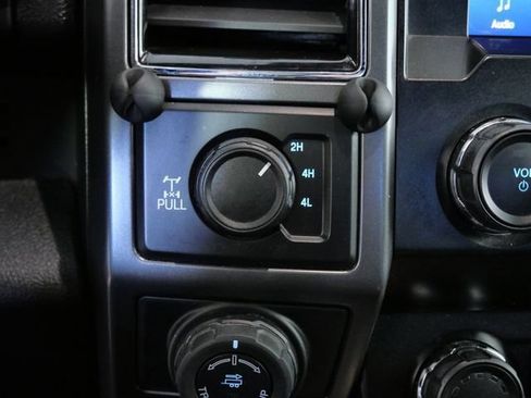 Used 2020 Ford F150 XLT w/ Equipment Group 302A Luxury AWD/4WD image 18