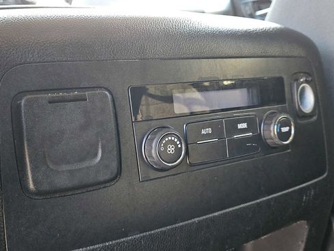 Used 2016 Chevrolet Suburban LS image 12