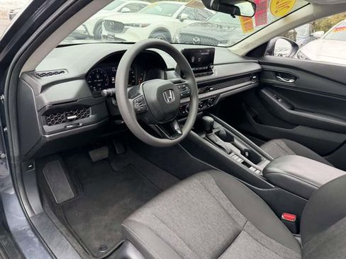 Used 2023 Honda Accord EX image 12