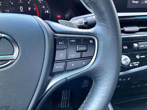 Used 2022 Lexus ES 350 F Sport w/ Accessory Package 2 FWD image 23