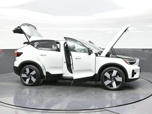 Used 2023 Volvo C40 P8 Recharge Plus w/ Climate Package AWD/4WD image 45