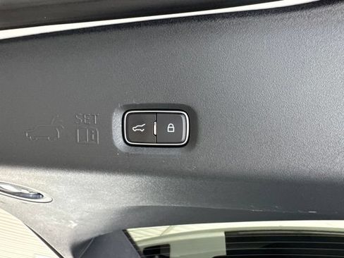 Used 2025 Ford Expedition Max Platinum AWD/4WD image 39
