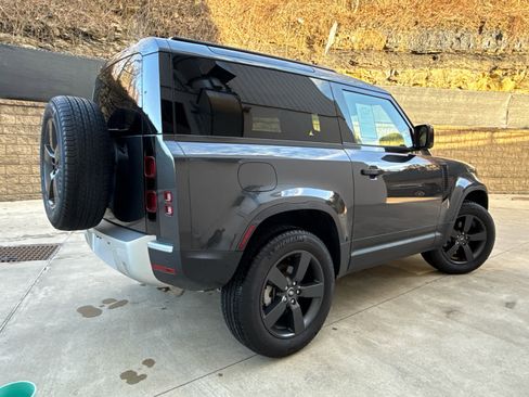 Certified 2024 Land Rover Defender 90 S image 3