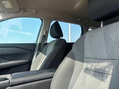 Certified 2024 Nissan Rogue SV FWD image 39