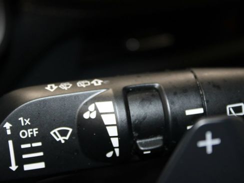 Used 2023 Nissan Rogue SV AWD/4WD image 43
