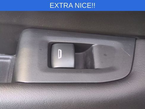 Used 2021 Chevrolet Tahoe Z71 w/ Z71 Signature Package image 34