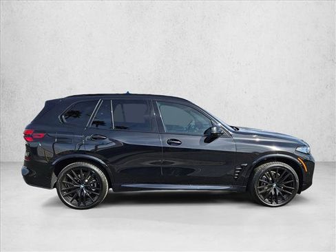 Used 2026 BMW X5 xDrive40i w/ M Sport Package image 4