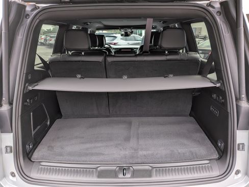 Used 2022 Jeep Wagoneer Series III w/ Premium Group I RWD image 18