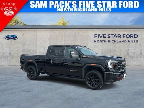 Used 2025 GMC Sierra 2500 AT4 w/ AT4 Premium Plus Package AWD/4WD image 2
