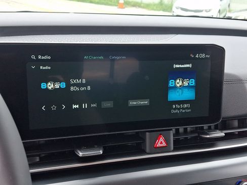 New 2027 Kia Carnival LX FWD image 16
