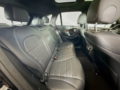 Used 2018 Mercedes-Benz GLC 300 4MATIC image 26