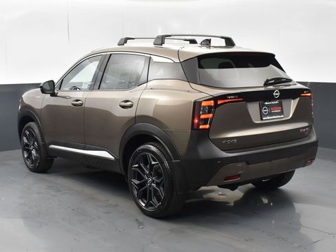 New 2026 Nissan Kicks SR w/ Illumination Package image 6