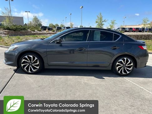 Used 2016 Acura ILX FWD image 4