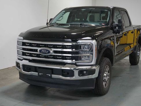 Used 2024 Ford F250 Lariat w/ Lariat Ultimate Package image 1