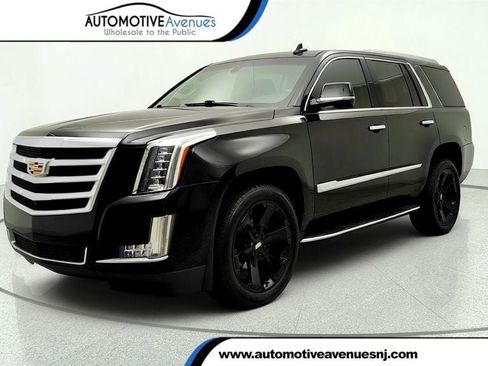 Used 2020 Cadillac Escalade 2WD image 1