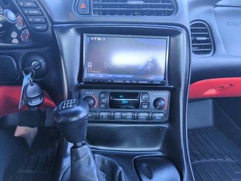 Used 2002 Chevrolet Corvette Z06 w/ Memory Pkg RWD image 18