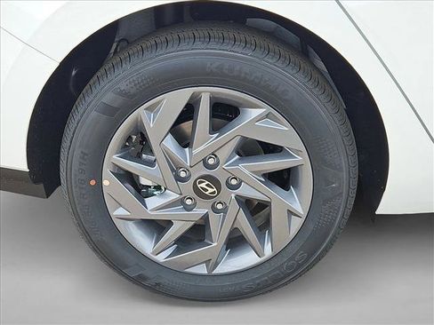 New 2026 Hyundai Elantra Hybrid FWD image 10