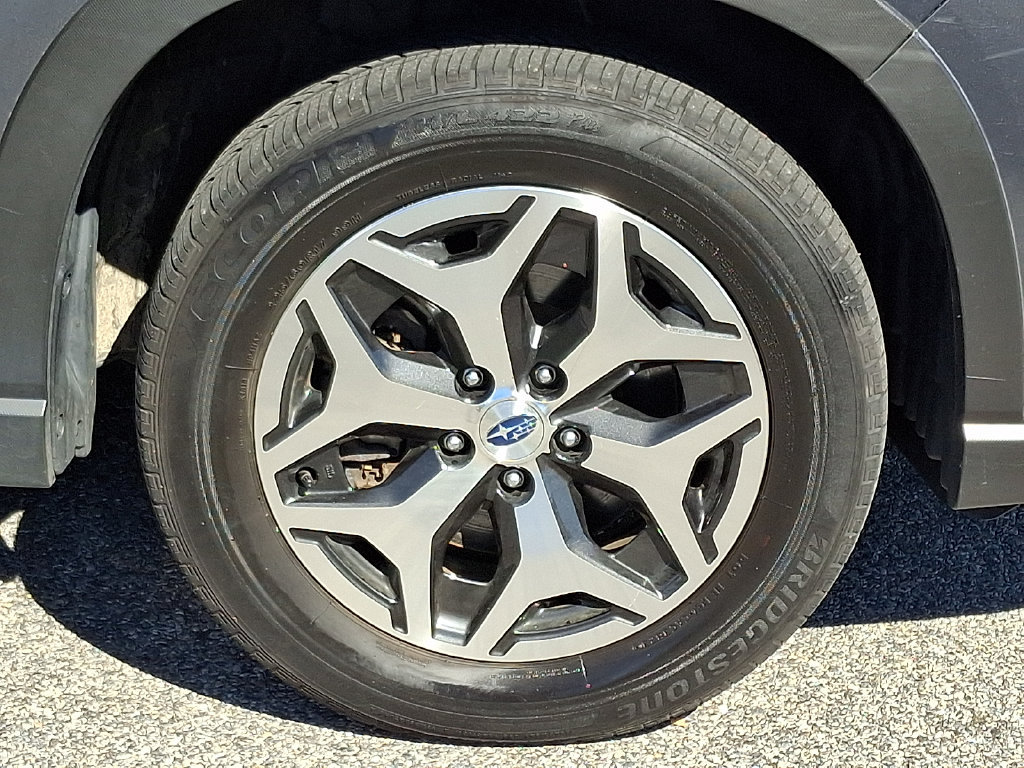 Certified 2024 Subaru Forester Premium AWD/4WD image 9