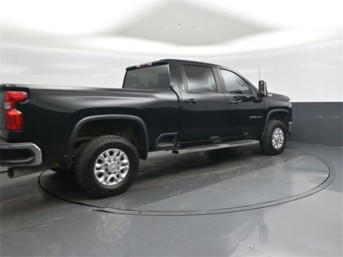 Used 2024 Chevrolet Silverado 2500 LT image 4