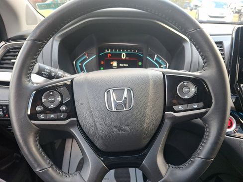 Certified 2024 Honda Odyssey Touring image 20