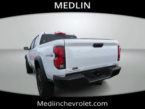 Used 2025 Chevrolet Colorado ZR2 w/ Off-Road Front Bumper Package image 6
