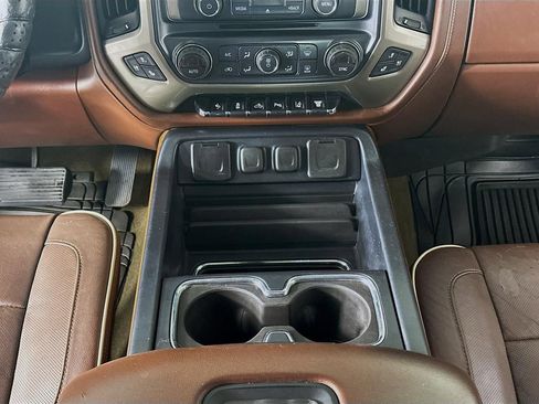 Used 2017 Chevrolet Silverado 3500 High Country image 34