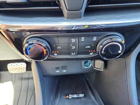 New 2026 Buick Encore GX Sport Touring image 16