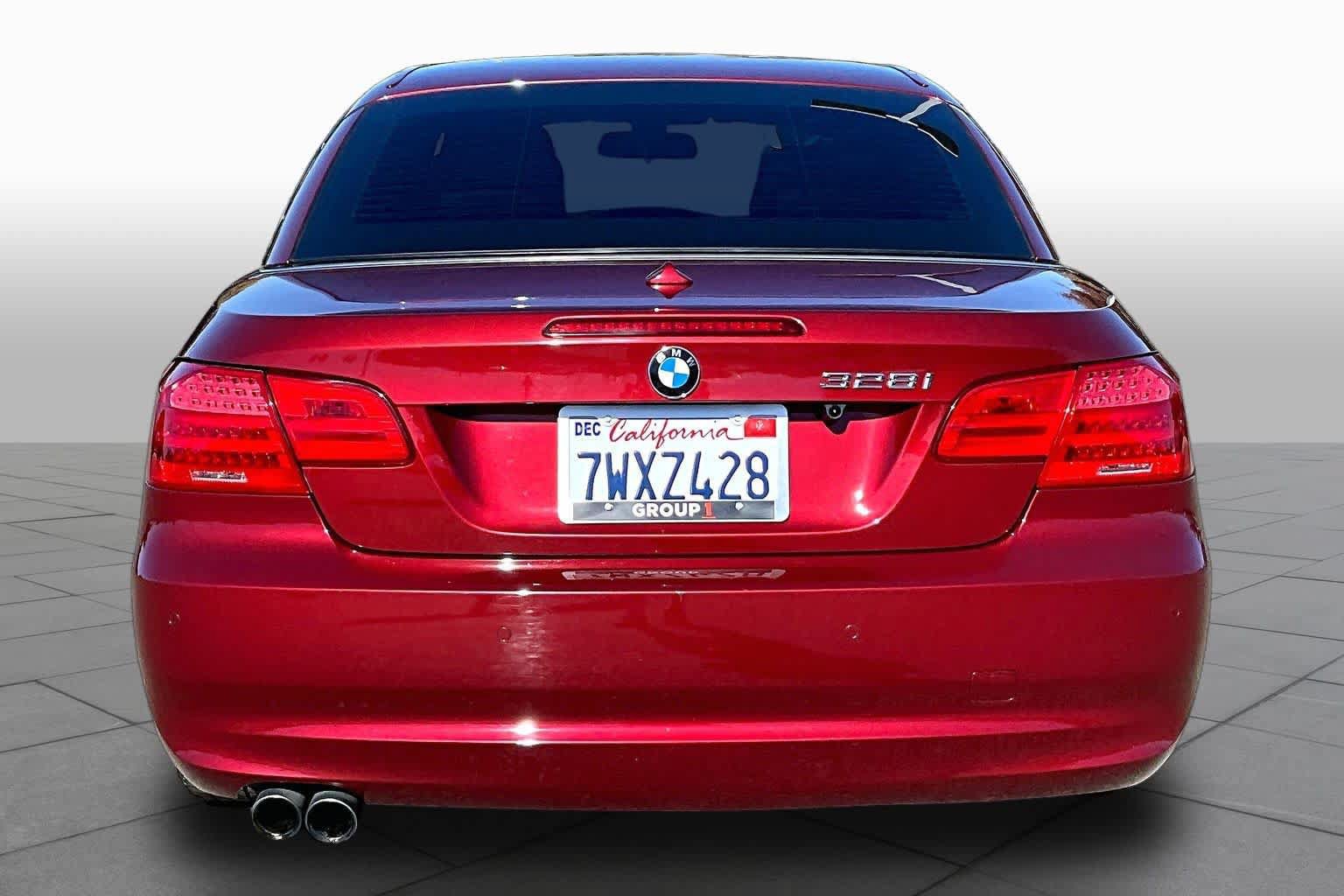 Used 2012 BMW 328i Convertible RWD image 4