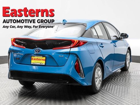 Used 2021 Toyota Prius Prime XLE w/ Carpet Mat Package (TMS) image 5