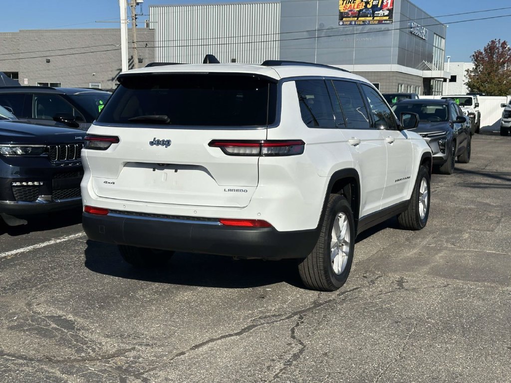 Used 2023 Jeep Grand Cherokee L Laredo w/ Luxury Tech Group I AWD/4WD image 4