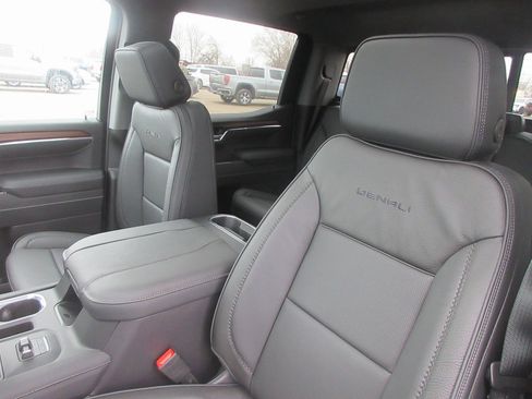 New 2026 GMC Sierra 1500 Denali image 14