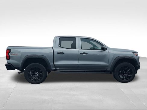 Used 2023 Chevrolet Colorado Trail Boss w/ Advanced Trailering Package AWD/4WD image 9