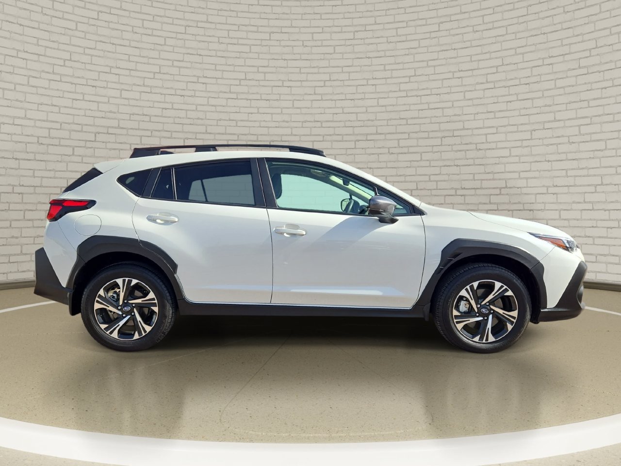 Used 2024 Subaru Crosstrek 2.0i Premium w/ Crosstrek Mirror Package AWD/4WD image 4
