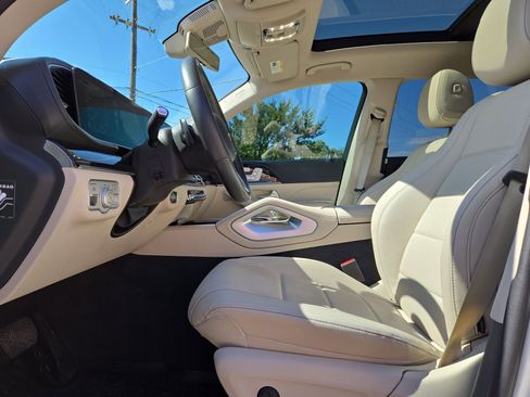 Used 2020 Mercedes-Benz GLS 450 4MATIC image 16