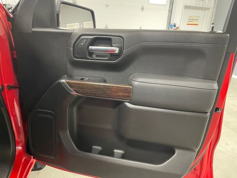 Used 2022 GMC Sierra 1500 SLE w/ Driver Alert Package II image 25