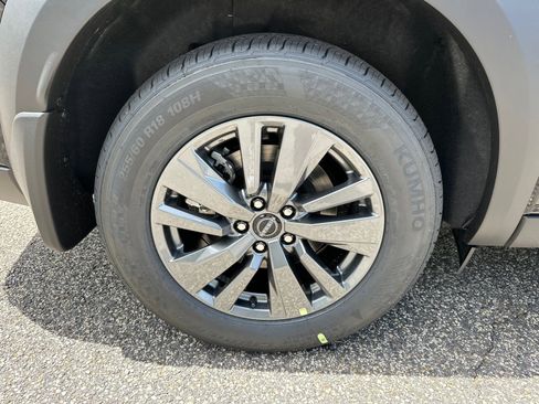 New 2026 Nissan Pathfinder SV w/ SV Premium Package FWD image 16