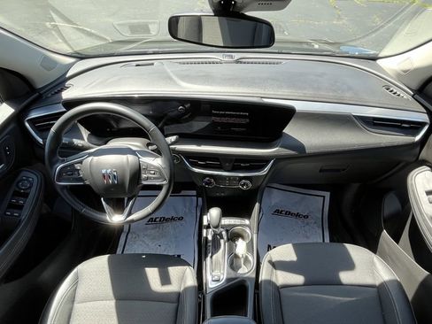 Used 2024 Buick Encore GX Preferred FWD image 11