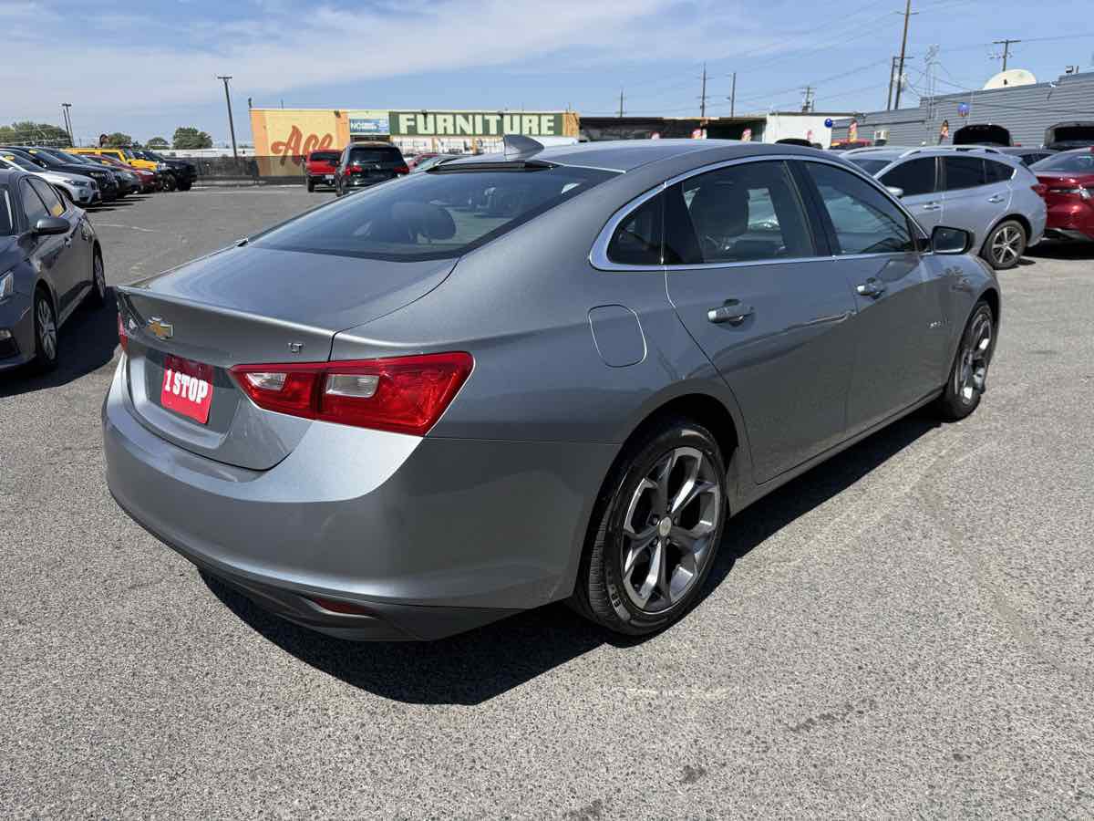 Used 2023 Chevrolet Malibu LT FWD image 5