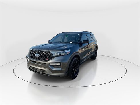 Used 2020 Ford Explorer ST w/ ST Street Pack image 4