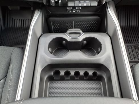 New 2026 RAM 1500 Big Horn AWD/4WD image 25