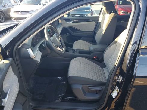 Certified 2025 Volkswagen Tiguan S image 16