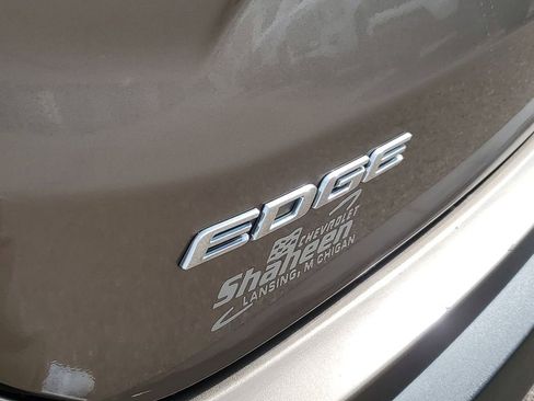 Used 2019 Ford Edge Titanium w/ Equipment Group 301A image 40